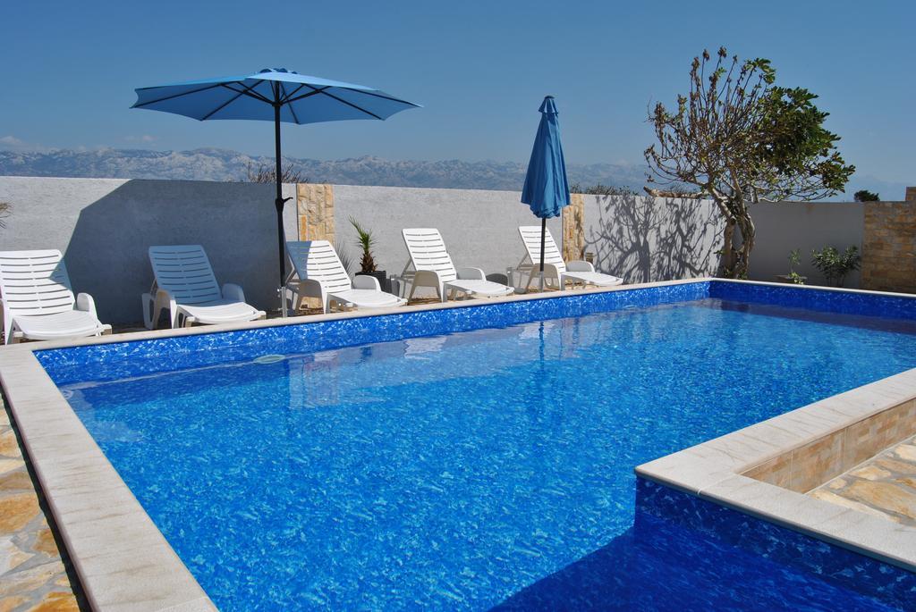 House With Swimming Pool Blue Diamond Apartment Povljana Exterior photo